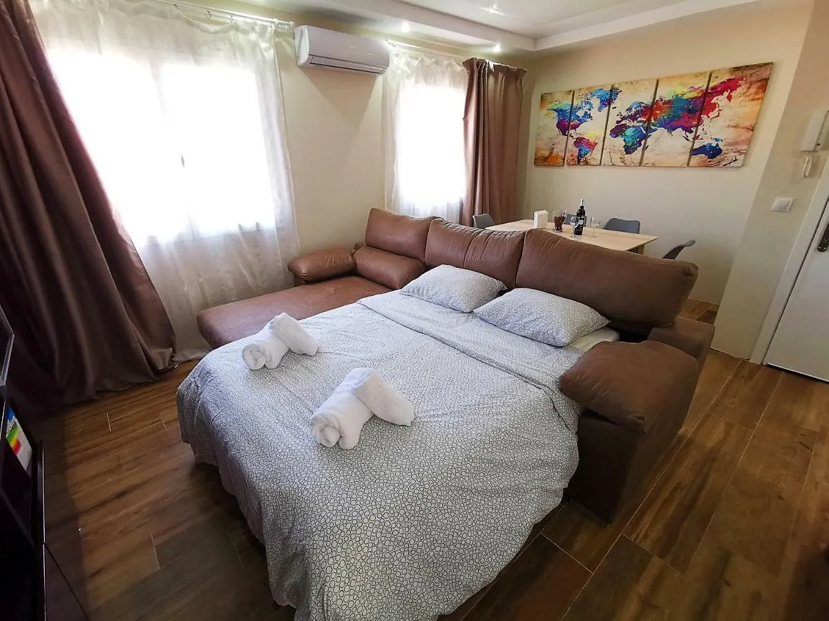 Genuar Apartments Malaga Center. Free Parking 0*,  Spanien