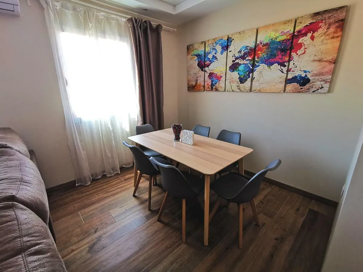 Genuar Apartments Malaga Center. Free Parking